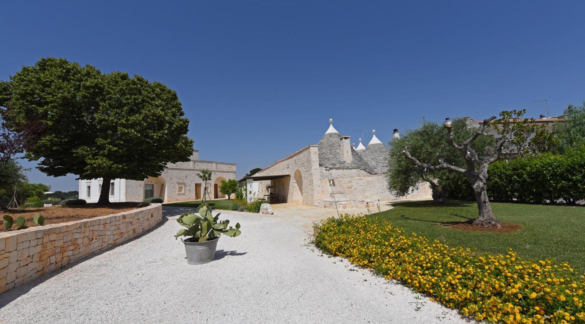 Trulli Di Mezza Vila Cisternino Exterior foto
